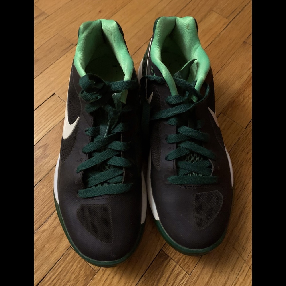 Nike Flywire Sneakers